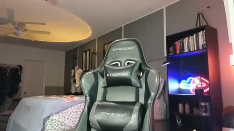 Snapshot of andyxb chatting on 02.22.25 Andy Briars online show from 02.22.25