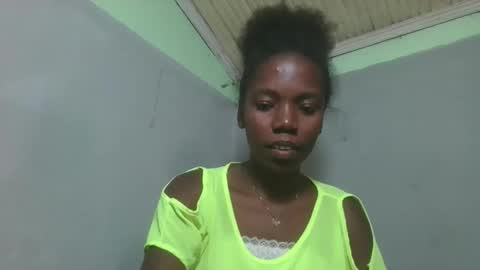 Snapshot of angeeliine chatting on 04.30.26 angeeliine online show from 04.30.26