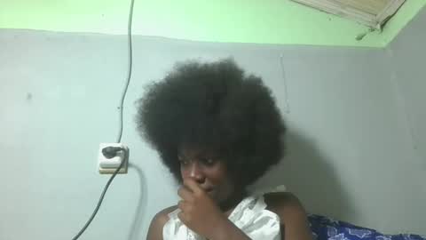 Snapshot of angeeliine chatting on 05.01.26 angeeliine online show from 05.01.26