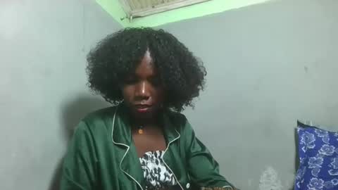 Snapshot of angeeliine chatting on 05.12.26 angeeliine online show from 05.12.26