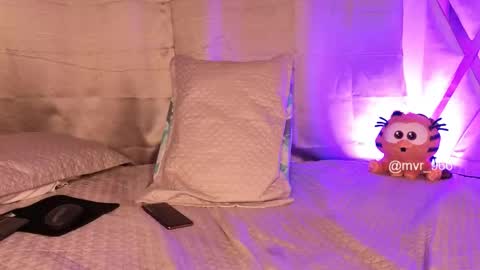 Snapshot of angel__divine chatting on 11.27.25 Vero online show from 11.27.25