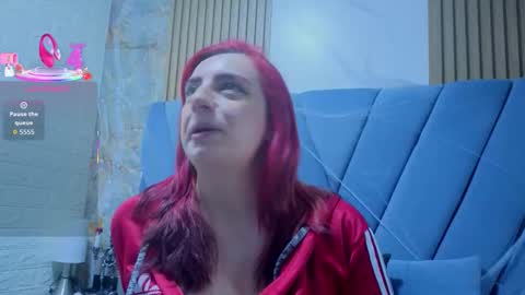 Snapshot of angel__red_ chatting on 11.02.25 angel__red_ online show from 11.02.25