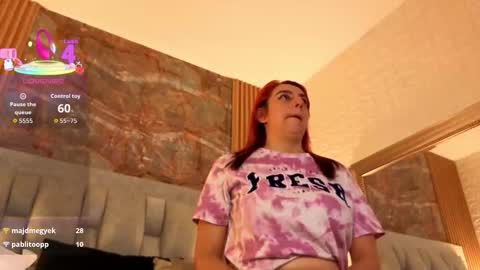 Snapshot of angel__red_ chatting on 11.08.25 angel__red_ online show from 11.08.25