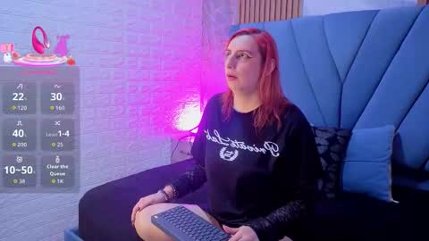 Snapshot of angel__red_ chatting on 11.17.25 angel__red_ online show from 11.17.25