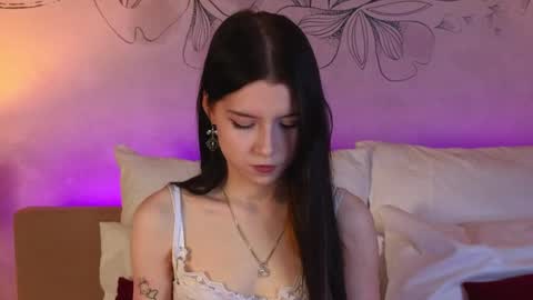 Snapshot of angel__rossee chatting on 05.08.26 Rose 18 New here online show from 05.08.26