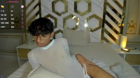 Snapshot of angel__sweet18 chatting on 01.13.25 online show from 01.13.25