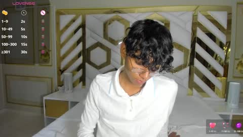 Snapshot of angel__sweet18 chatting on 01.27.25 online show from 01.27.25