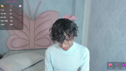 Snapshot of angel__sweet18 chatting on 02.07.25 online show from 02.07.25