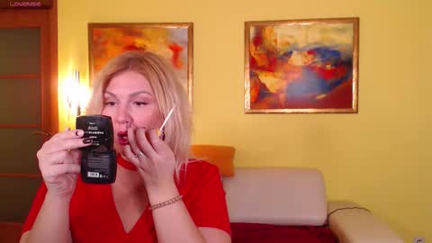 Alice PRIVATE IS OPEN online show from 10.05.25