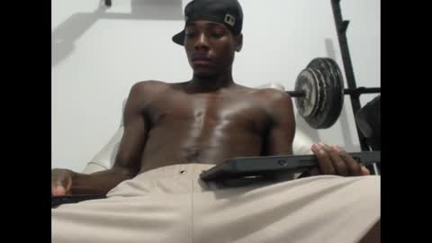 Snapshot of angel_blakee chatting on 12.04.24 Angel Blake online show from 12.04.24