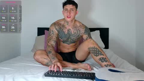 angel_boy01 online show from 10.18.25