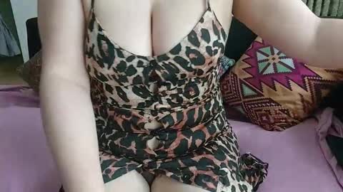 Angel coco online show from 10.30.25