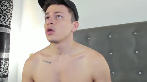 Snapshot of angel_cuervo chatting on 01.02.25 Angel Cuervo online show from 01.02.25