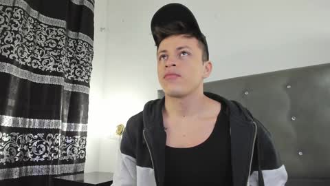 Snapshot of angel_cuervo chatting on 01.03.25 Angel Cuervo online show from 01.03.25