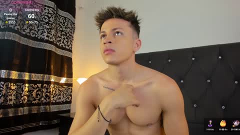 Snapshot of angel_cuervo chatting on 01.31.25 Angel Cuervo online show from 01.31.25