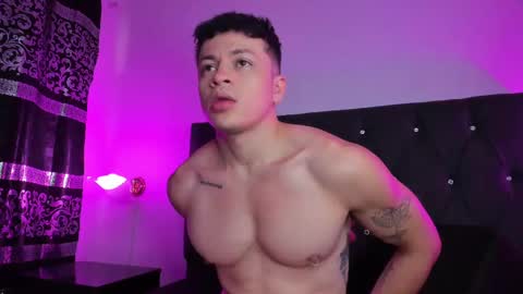 Snapshot of angel_cuervo chatting on 10.01.25 Angel Cuervo online show from 10.01.25