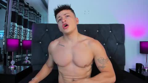 Snapshot of angel_cuervo chatting on 12.15.25 Angel Cuervo online show from 12.15.25