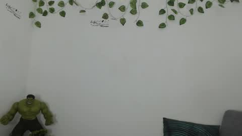 Snapshot of angel_curl chatting on 11.19.25 Angel Curl online show from 11.19.25