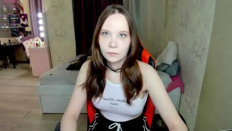 Snapshot of angel_doll585 chatting on 11.26.25 Fallen Angel online show from 11.26.25