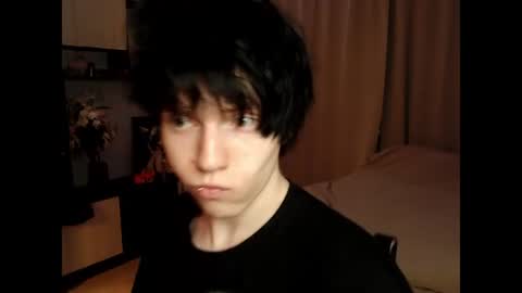 Snapshot of angel_fear chatting on 06.10.26 Ray online show from 06.10.26