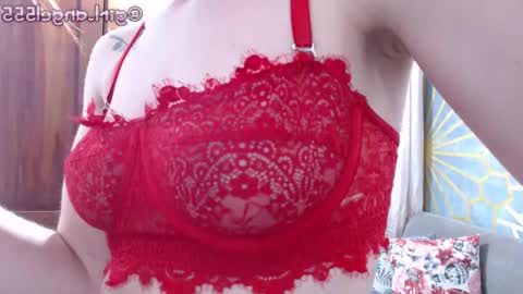 Snapshot of angel_girl10 chatting on 03.04.25 Angel Girl online show from 03.04.25