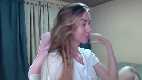 Angel Girl online show from 07.19.26