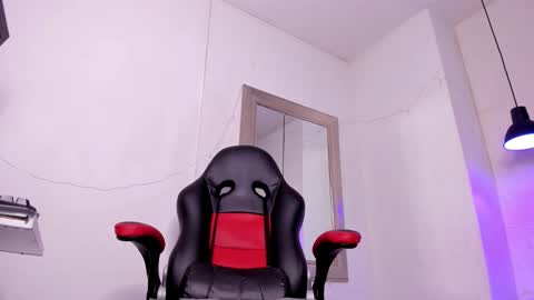 angel hardy online show from 11.10.25