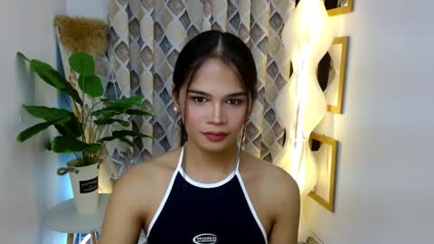 Snapshot of angel_indiguise chatting on 02.21.25 angela online show from 02.21.25