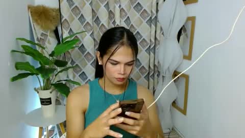 Snapshot of angel_indiguise chatting on 03.05.25 angela online show from 03.05.25