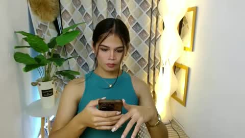 Snapshot of angel_indiguise chatting on 03.06.25 angela online show from 03.06.25