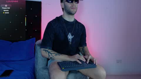 Snapshot of angel_kyrozz chatting on 04.20.26 angel_kyrozz online show from 04.20.26