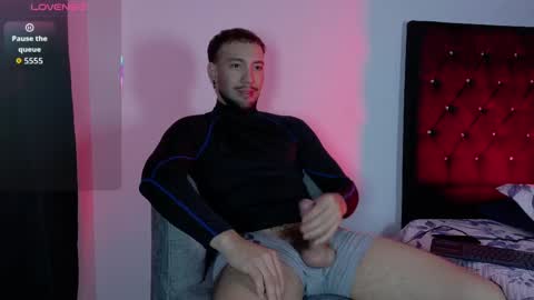 Snapshot of angel_kyrozz chatting on 05.04.26 angel_kyrozz online show from 05.04.26