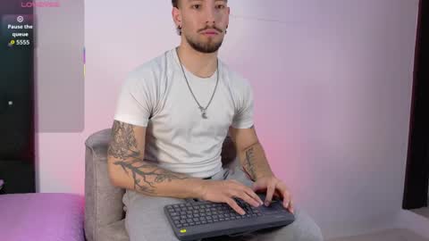 Snapshot of angel_kyrozz chatting on 05.23.26 angel_kyrozz online show from 05.23.26