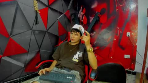 Angel online show from 11.24.25