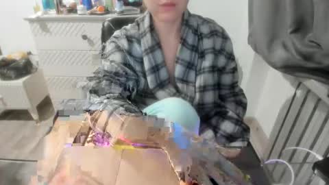 angel_lee__ online show from 01.08.25