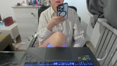 angel_lee__ online show from 02.12.25