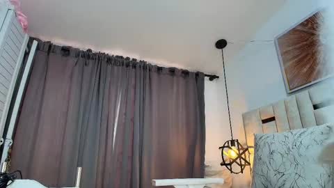 Nicolle  online show from 11.03.25