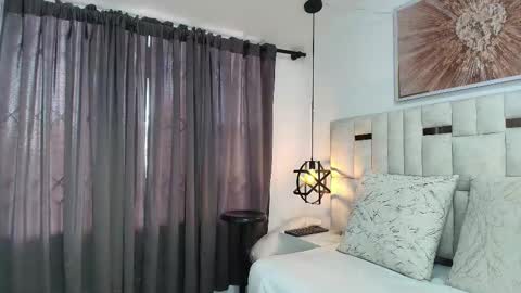 Nicolle  online show from 12.03.25