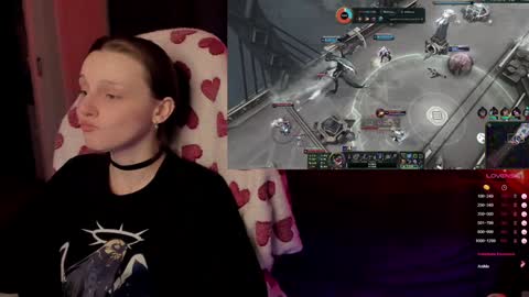 Snapshot of angel_runa chatting on 12.10.24 Mira online show from 12.10.24