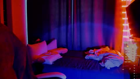 Snapshot of angel_runa chatting on 01.07.25 Mira online show from 01.07.25