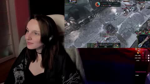 Snapshot of angel_runa chatting on 01.09.25 Mira online show from 01.09.25