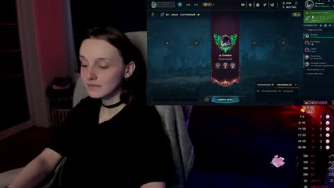 Snapshot of angel_runa chatting on 01.11.25 Mira online show from 01.11.25