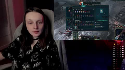 Snapshot of angel_runa chatting on 01.13.25 Mira online show from 01.13.25