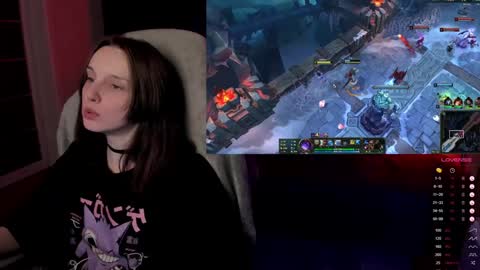 Snapshot of angel_runa chatting on 01.15.25 Mira online show from 01.15.25