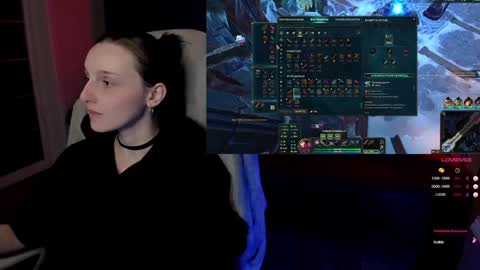 Snapshot of angel_runa chatting on 01.19.25 Mira online show from 01.19.25