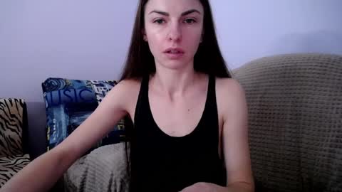 Snapshot of angel_zoe77 chatting on 12.23.24 Zoe online show from 12.23.24