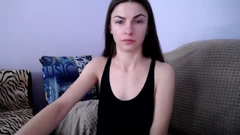 Snapshot of angel_zoe77 chatting on 02.11.25 Zoe online show from 02.11.25