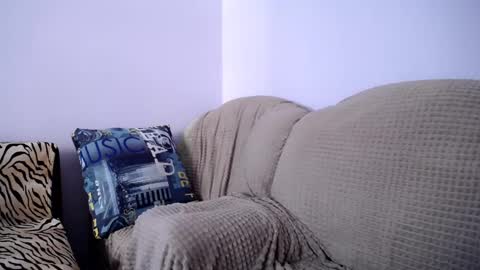 Snapshot of angel_zoe77 chatting on 02.19.25 Zoe online show from 02.19.25