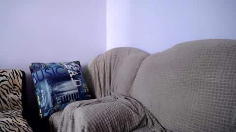 Snapshot of angel_zoe77 chatting on 02.28.25 Zoe online show from 02.28.25