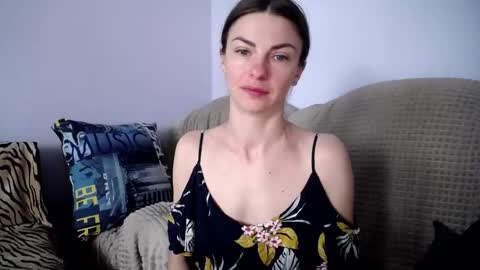 Snapshot of angel_zoe77 chatting on 09.12.25 Zoe online show from 09.12.25